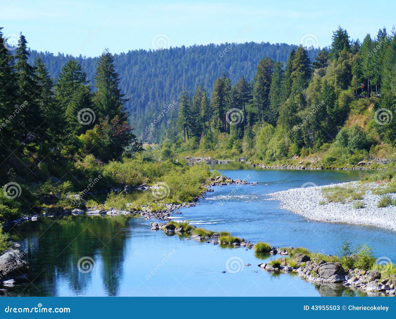 scenic blue twisting oregon river
