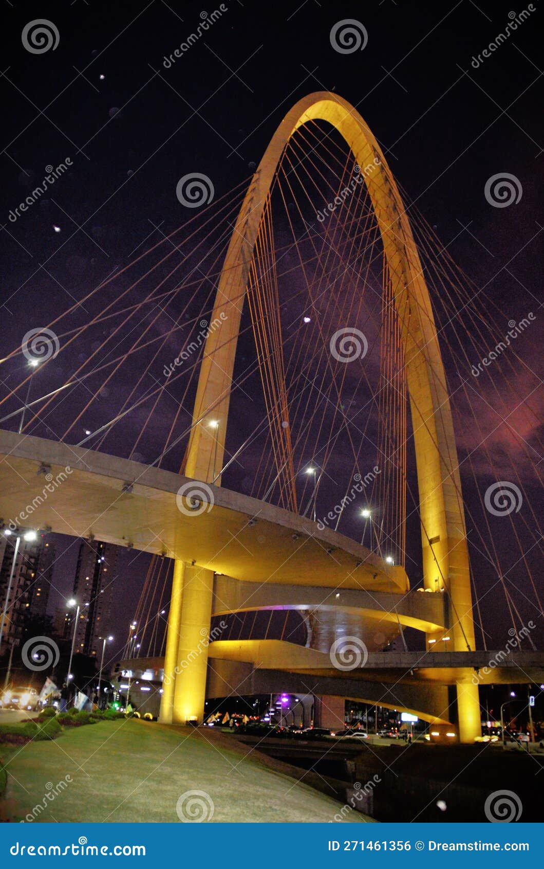 the scenic lighting of the innovation arch at night