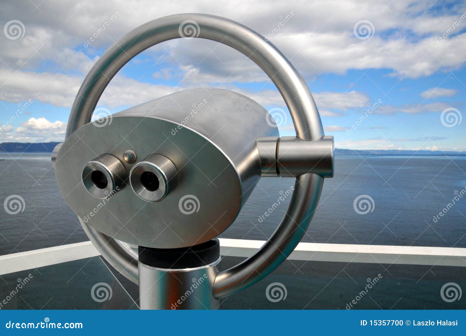 scenic lookout binoculars at the sea