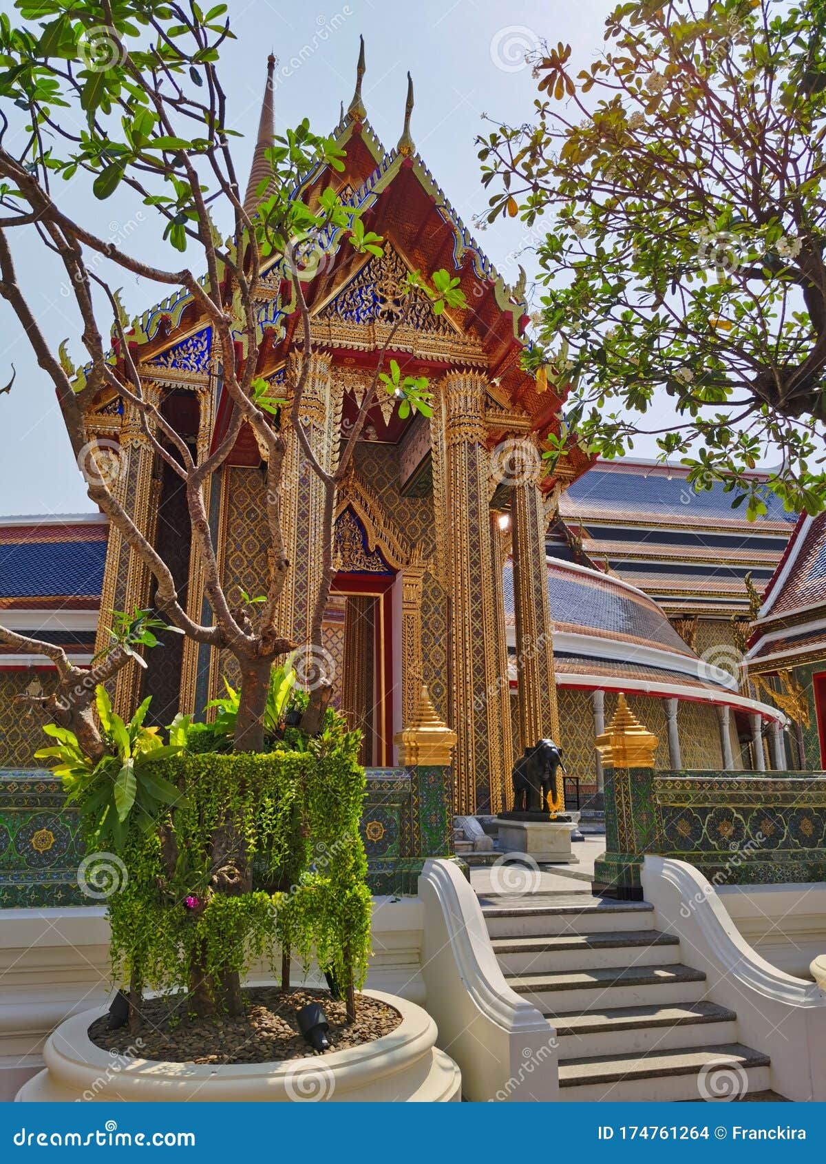 scenic view of the ratchabophit temple in bangkok