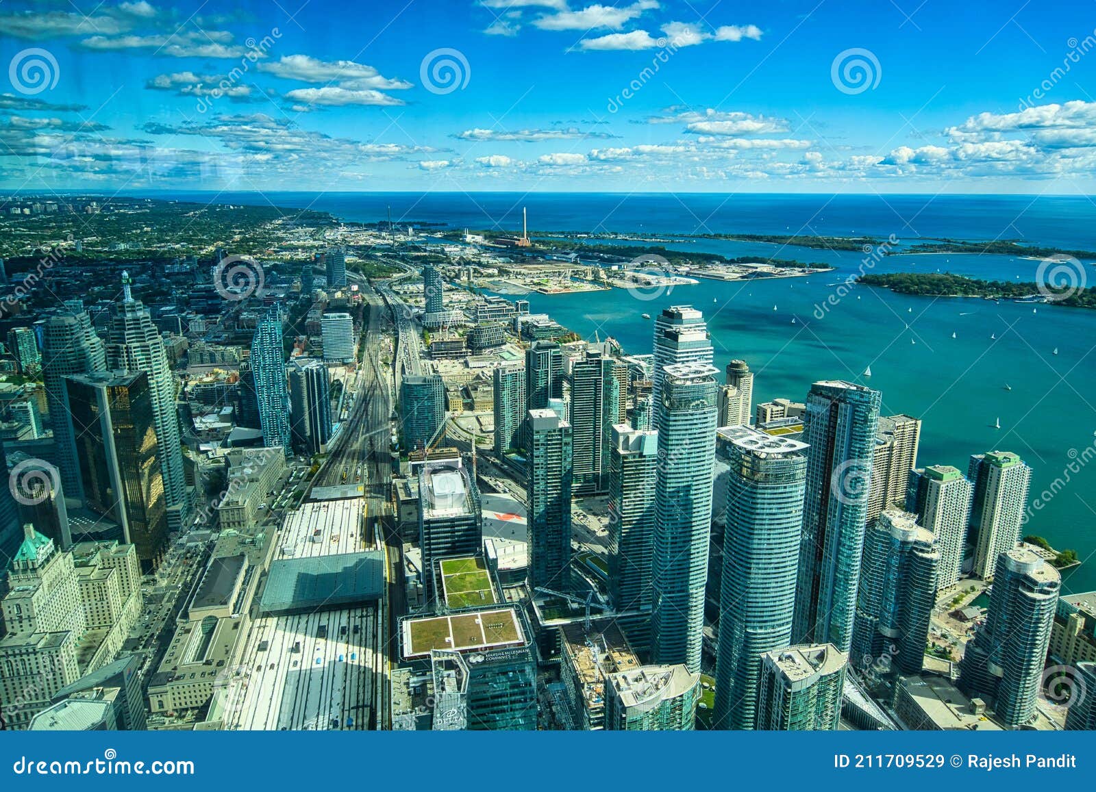 Scenic View of Toronto Skyline and Downtown in Canada Editorial Stock ...