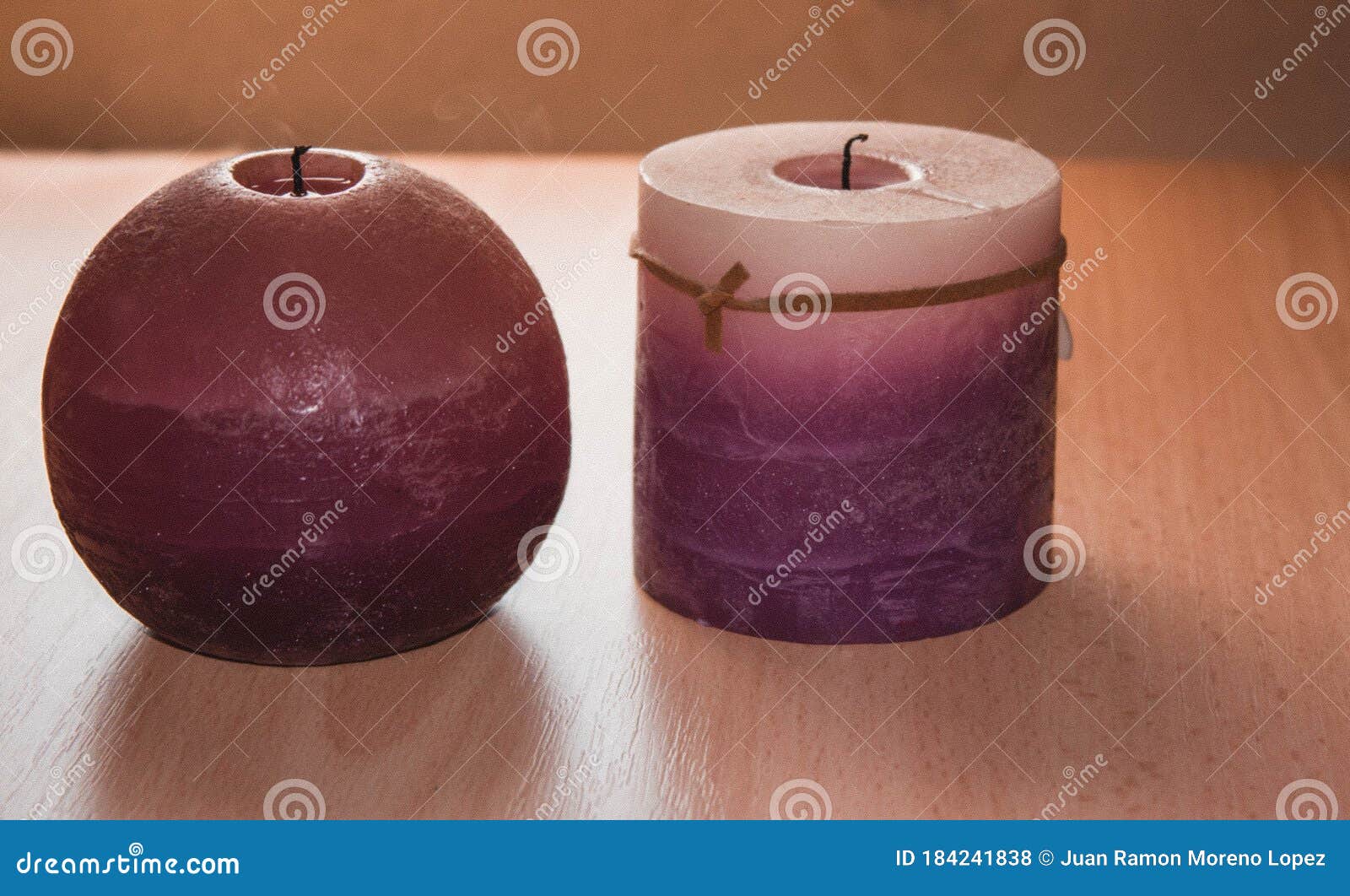 2 scented candles blanked out front view