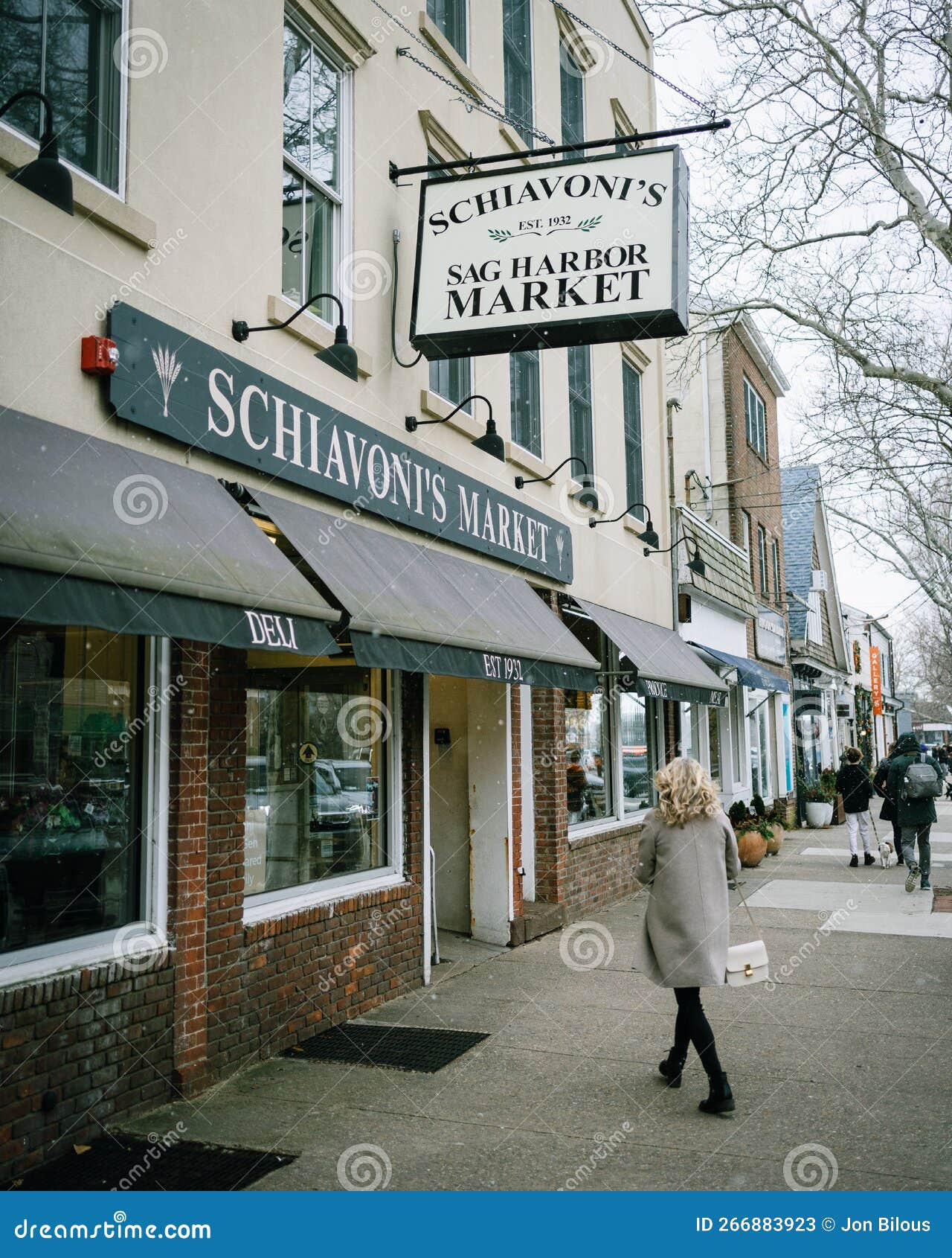 Schiavonis Market Vintage Sign, Sag Harbor, New York Editorial Stock ...