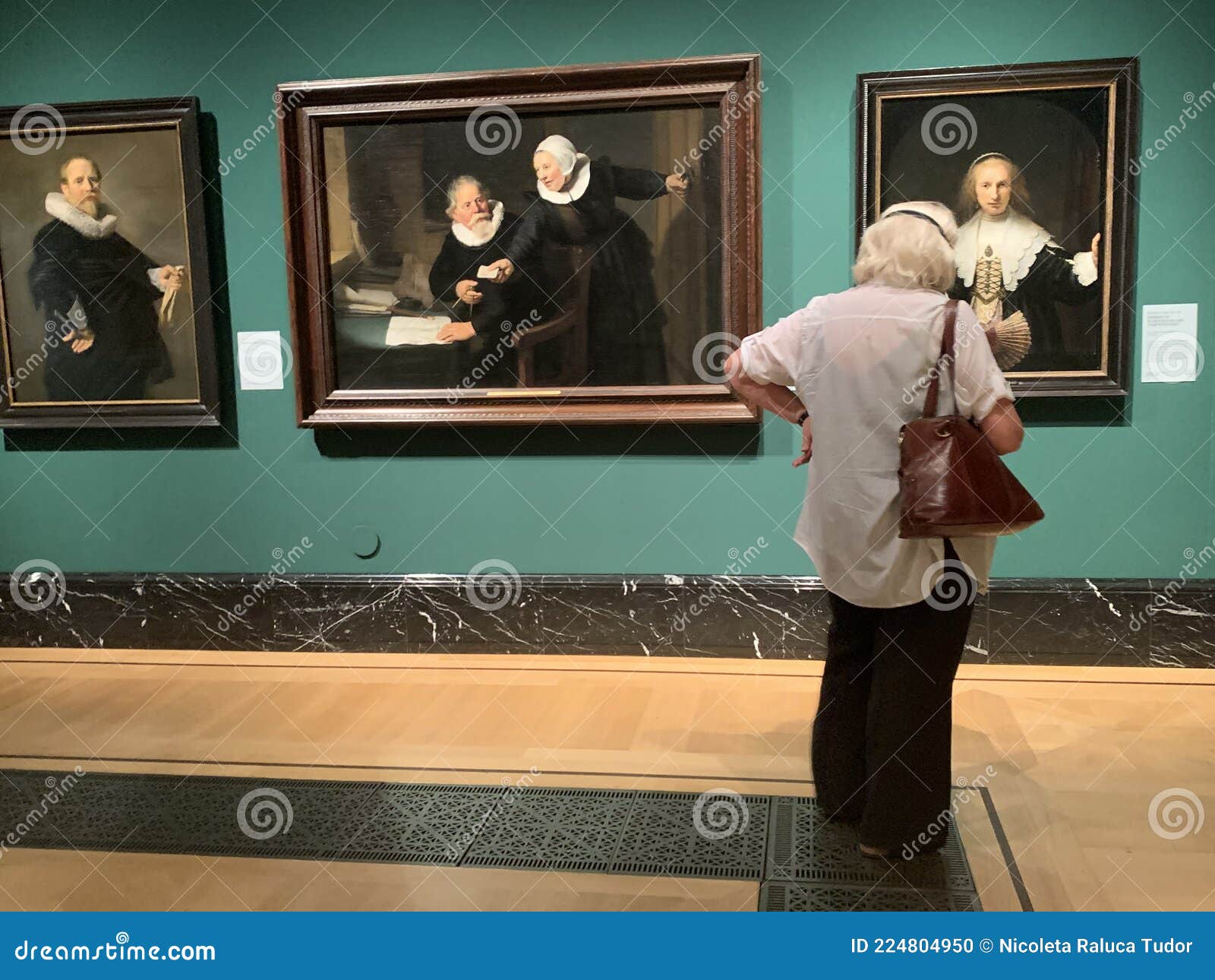 duidelijk een mogelijkheid Schilderijen Van De Nederlandse Magiër Rembrandt Op De Galerie Queens in  Londen Engeland Redactionele Afbeelding - Image of bestaat, donkerder:  224804950