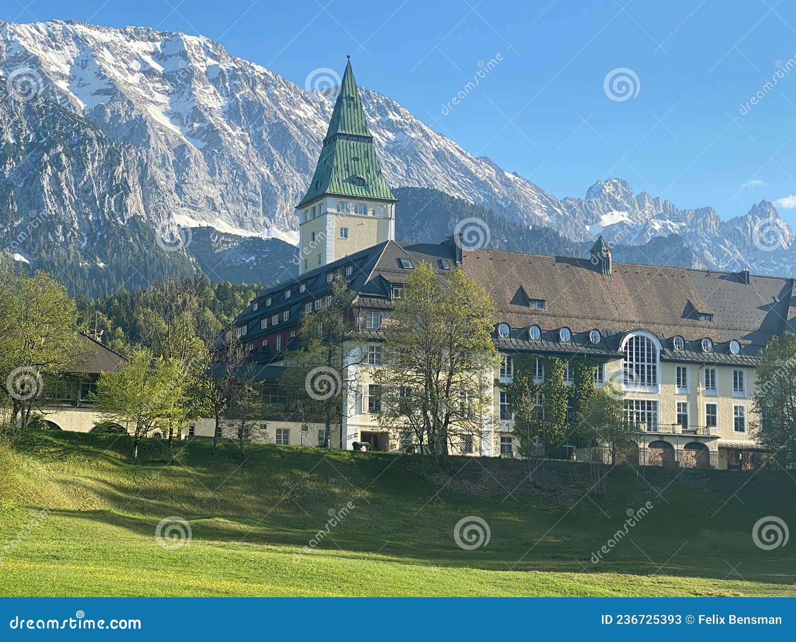 schloss elmau  schloss elmau in bavarian alpine valley, bavaria