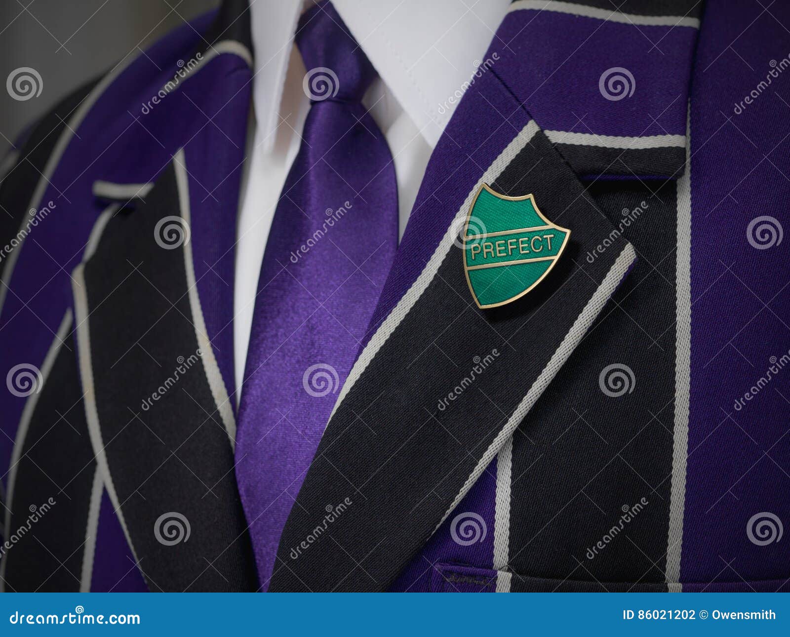 school boys blazer with prefect school badge