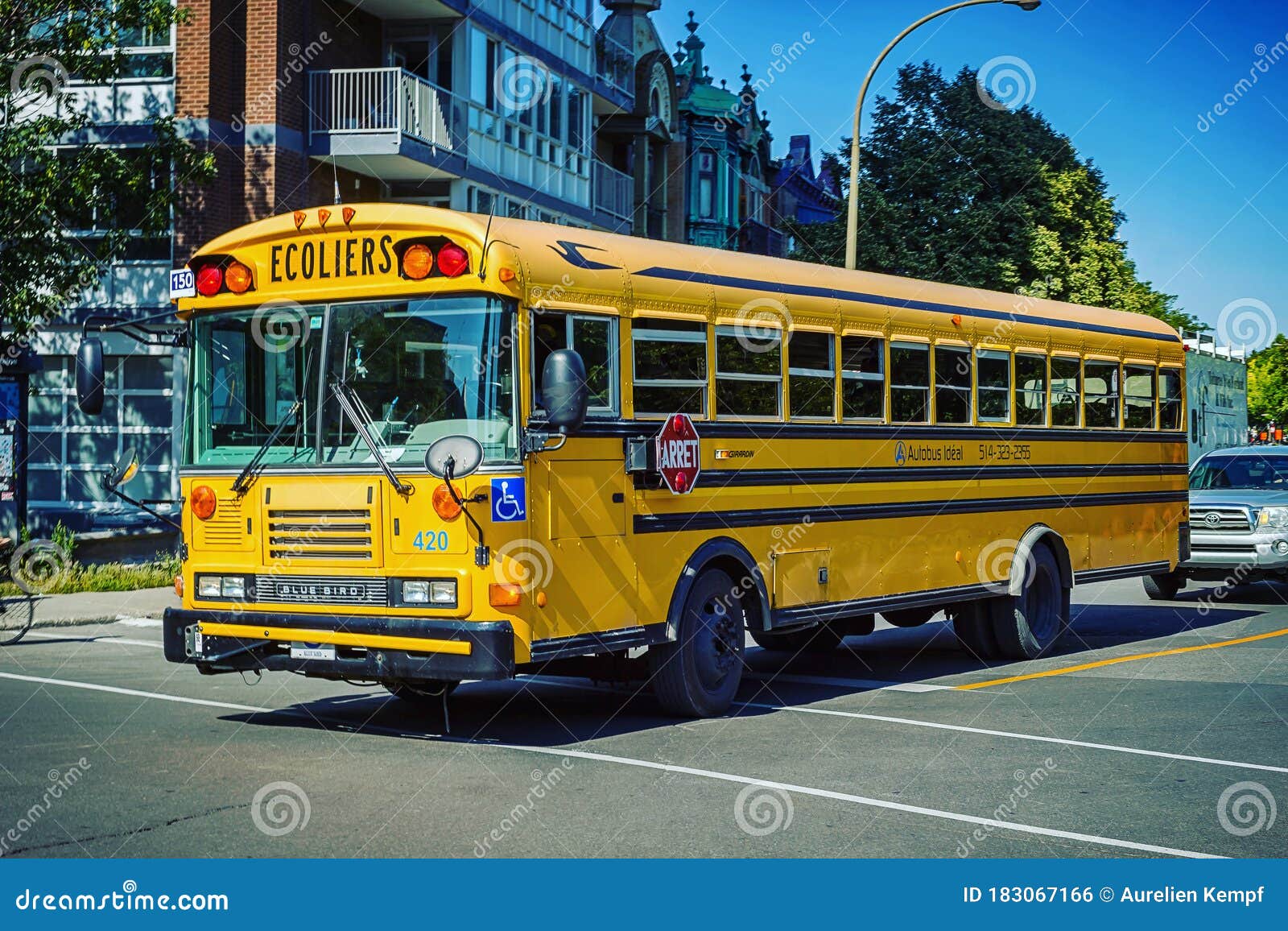 The school bus in Montreal editorial photo. Image of famous 183067166