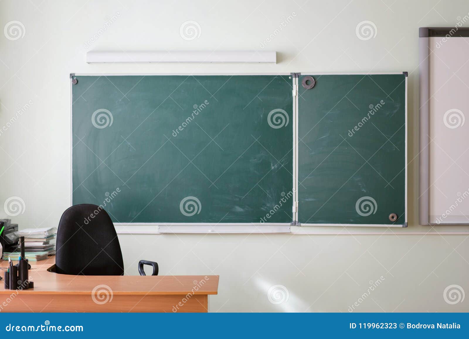 Classroom Background Stock Photos and Images - 123RF