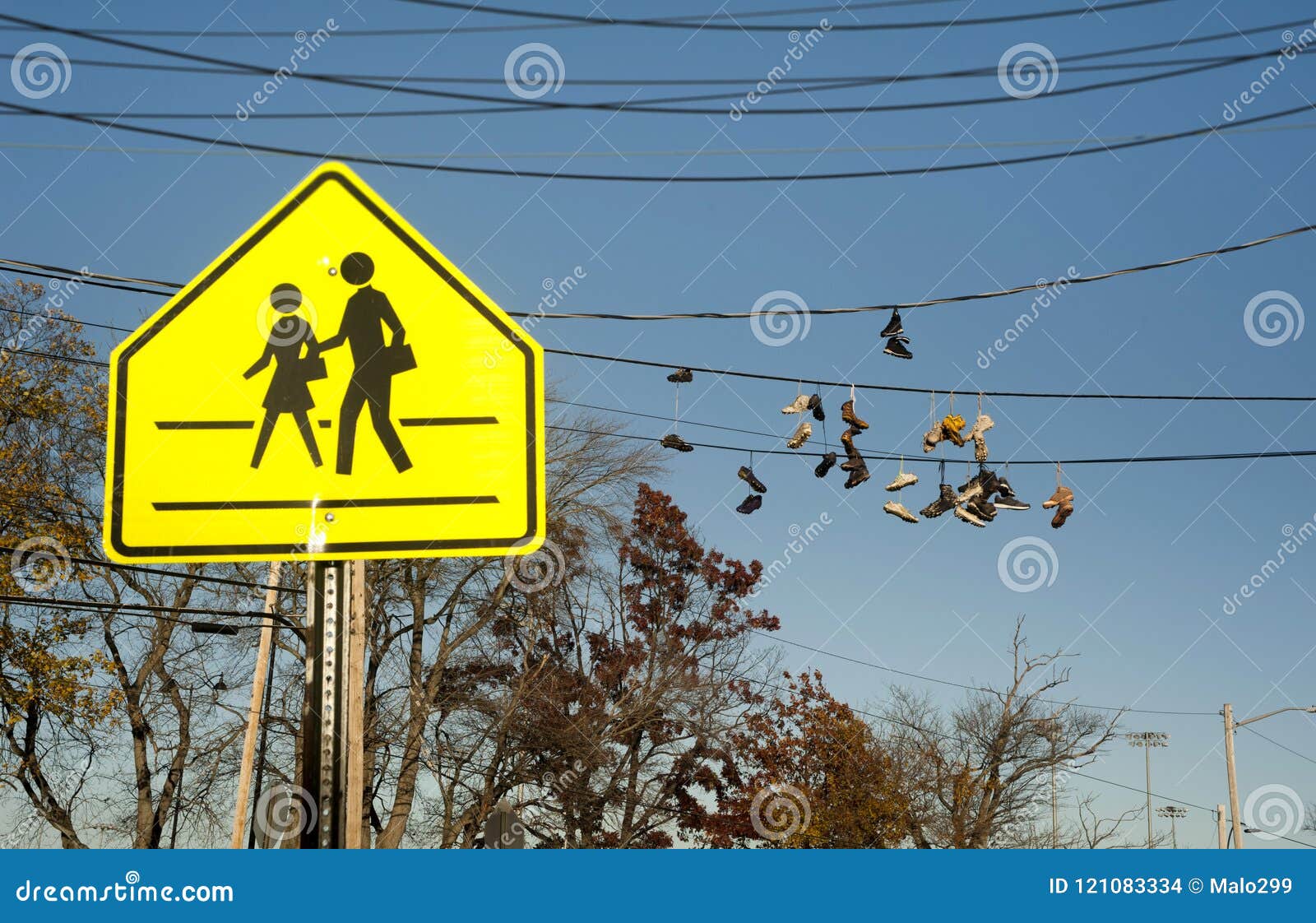 School Crossing Sign Images – Browse 20,128 Stock Photos, Vectors, and  Video