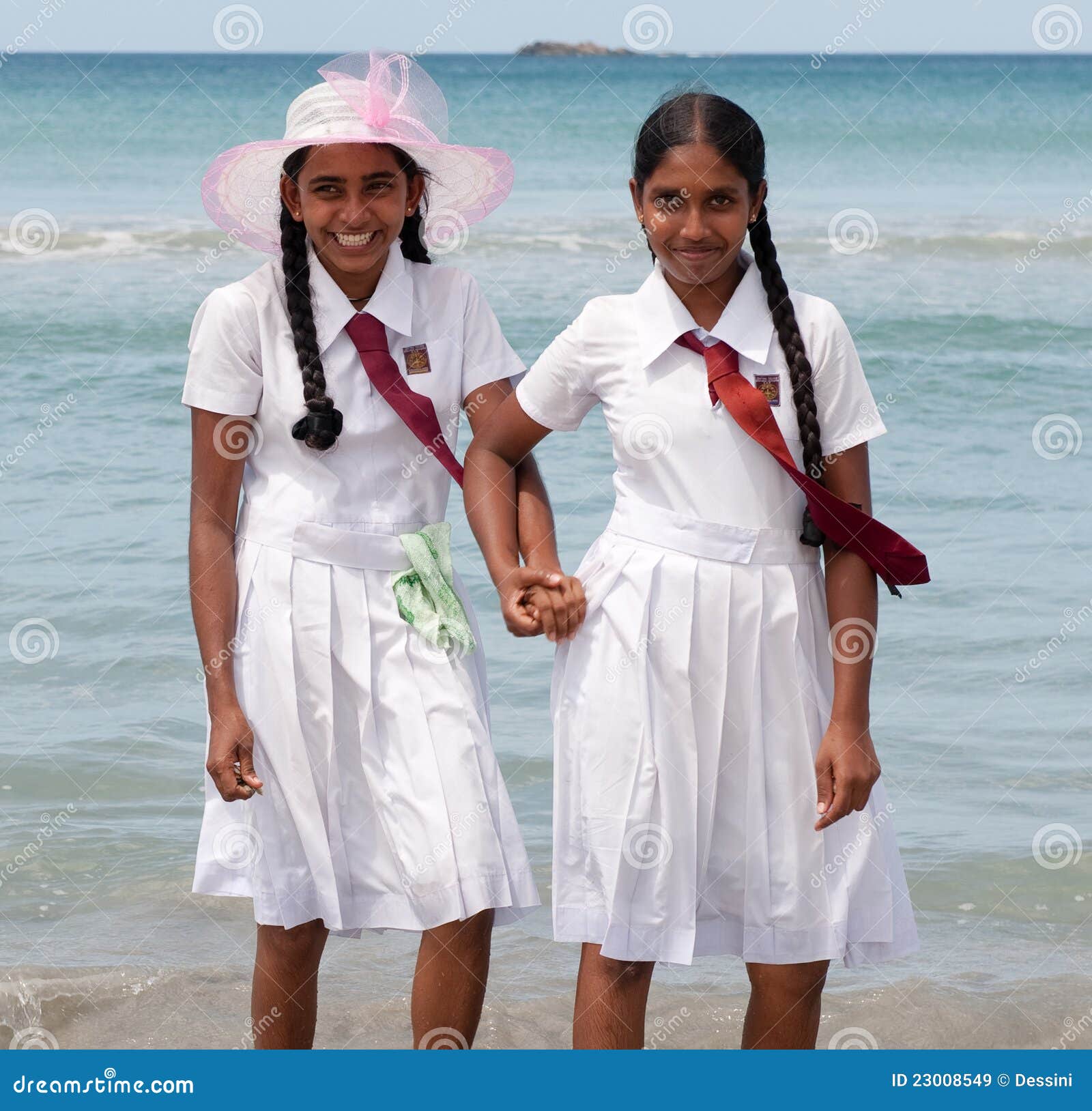 Sri lankan school girls only