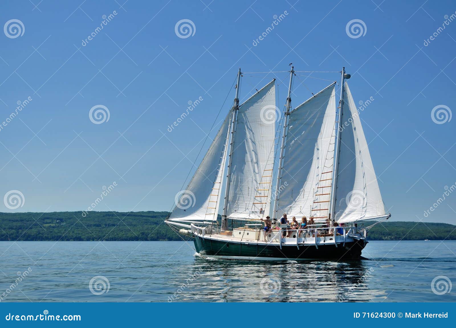 the schooner sailboat
