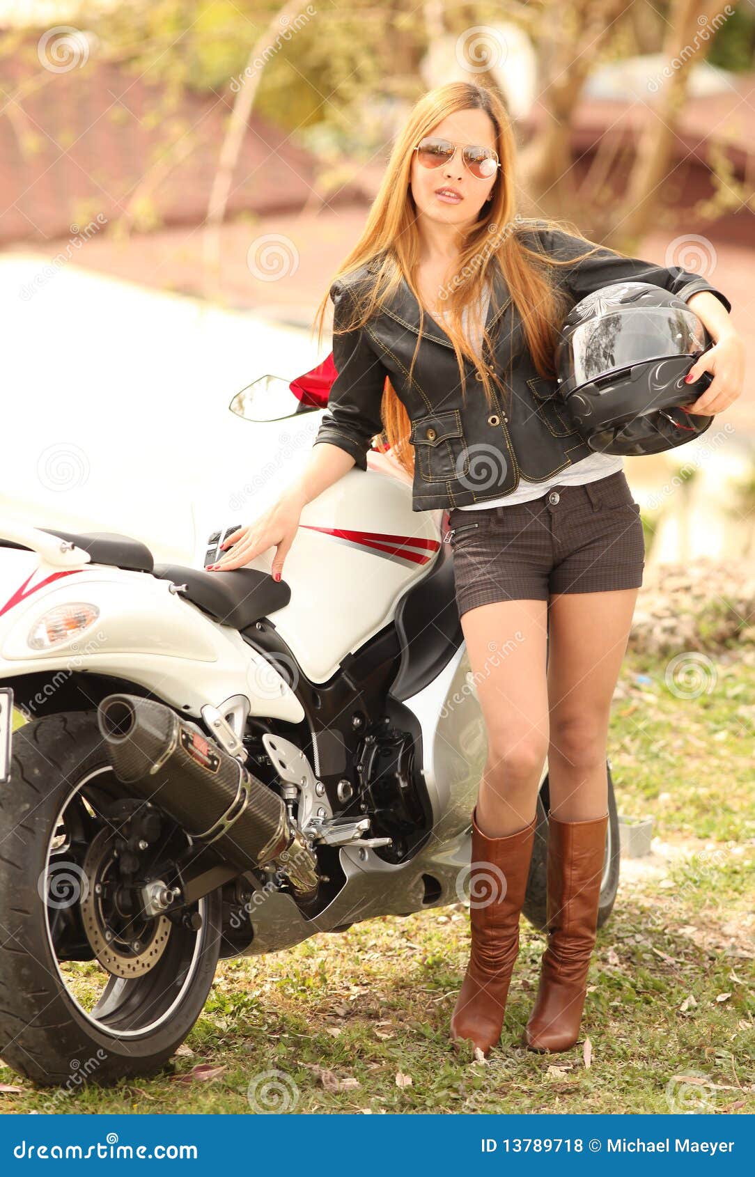 Frau motorrad