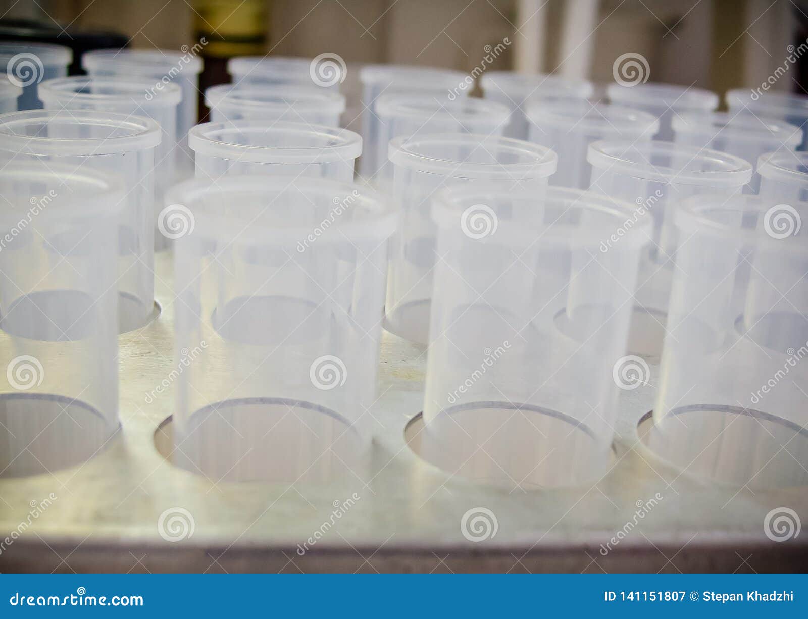 Science Laboratory Plastic Test Tubes , Laboratory Equipment Stock