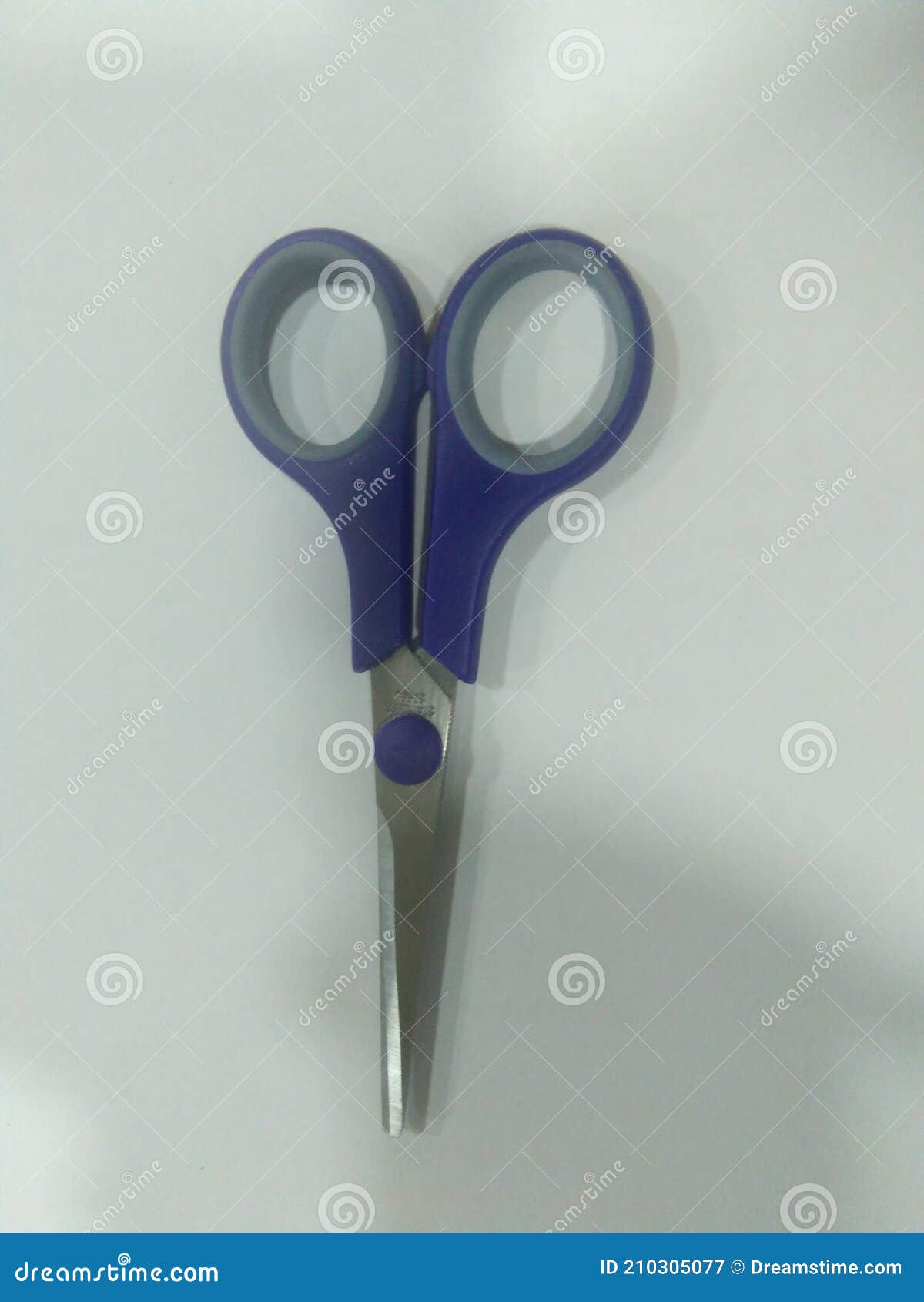 scissor,small scissor blue scisor