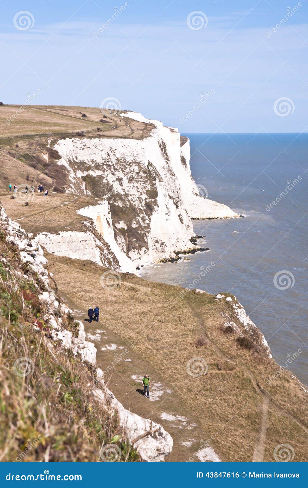 Scogliere bianche di Dover fotografia editoriale. Immagine di aperto ...