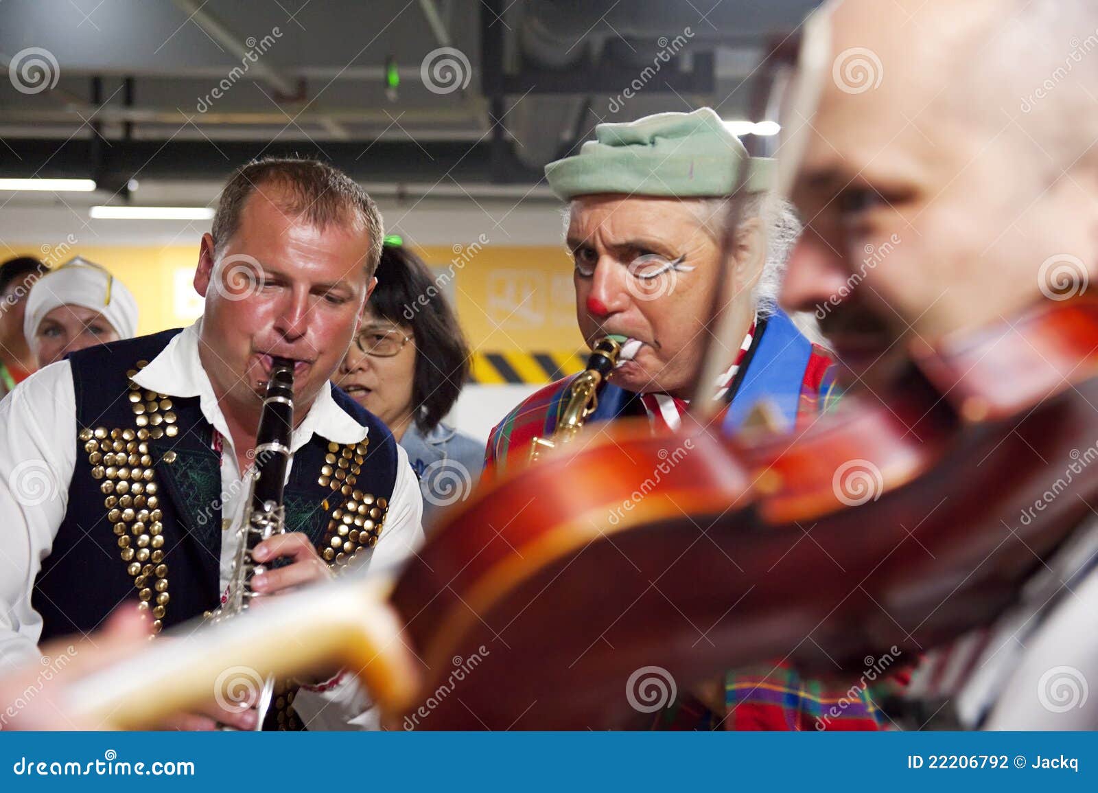 Scottish folk musicians editorial photography. Image of dress 22206792