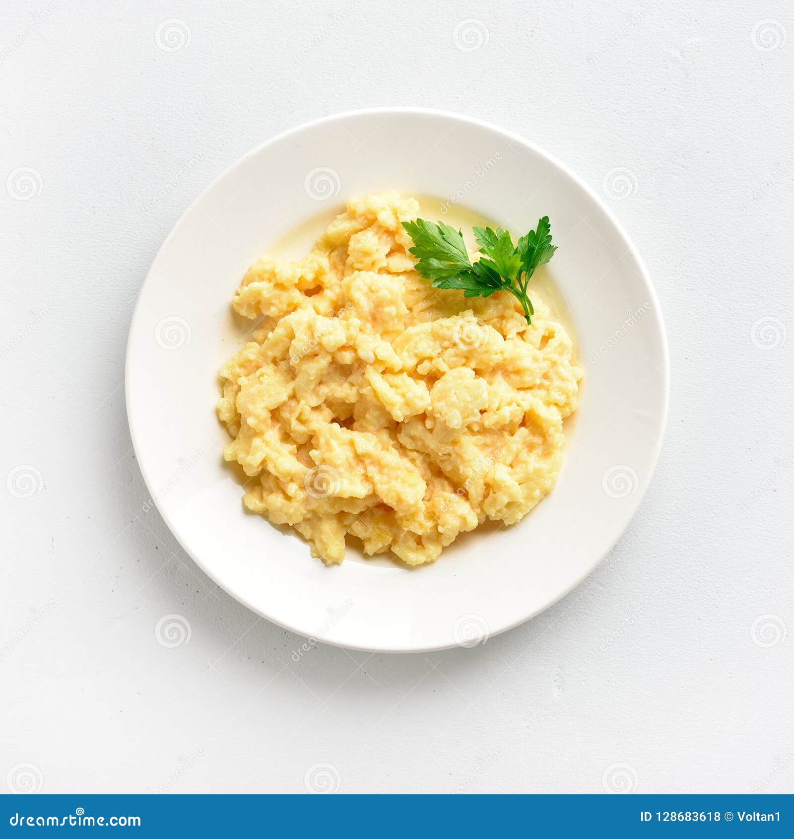 Scrambled Eggs from One Egg on a Plate +transparent Background, Png Stock  Photo - Image of chicken, transparent: 136758008