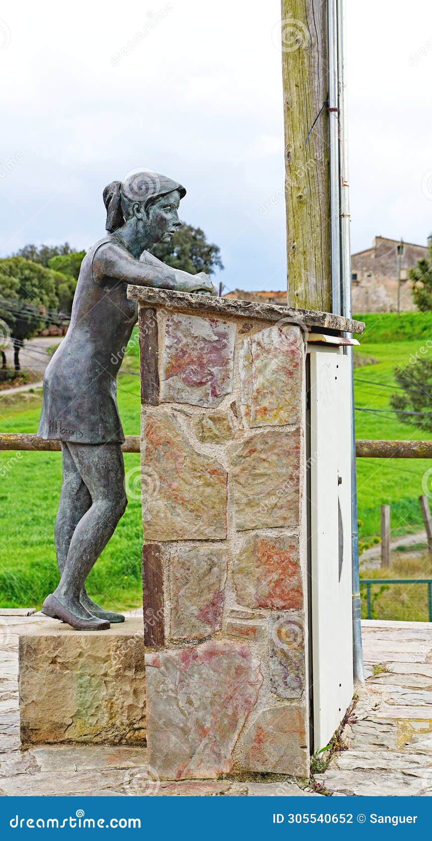 sculpture at the can cucut viewpoint in granera, comarca del moyanes, castelltersol