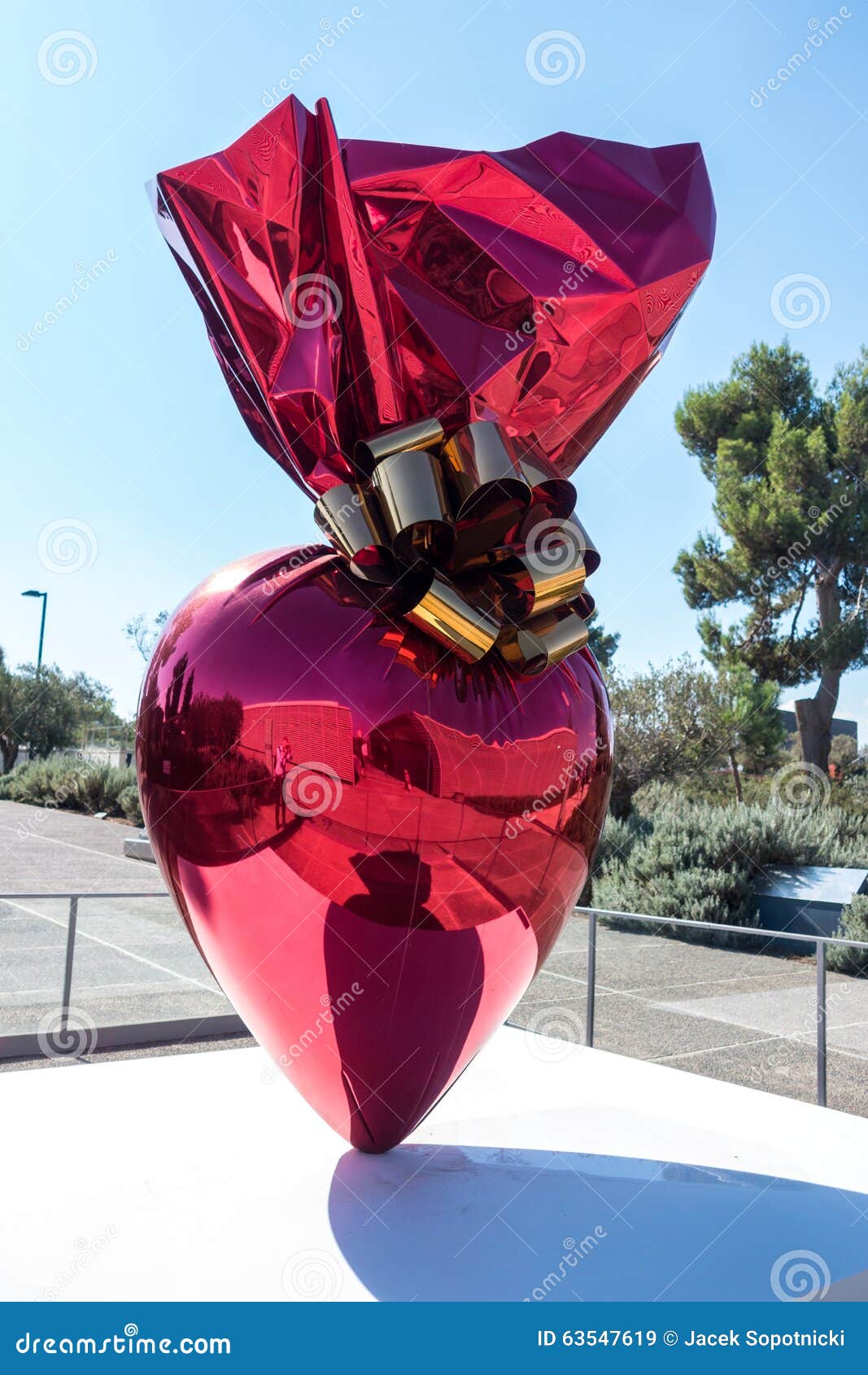 Sculpture Garden, Israel Museum, Jerusalem Editorial Stock Image