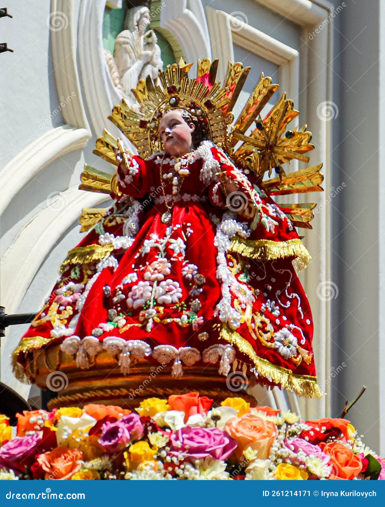 sculpture of the infant jesus, called niÃÂ±o viajero