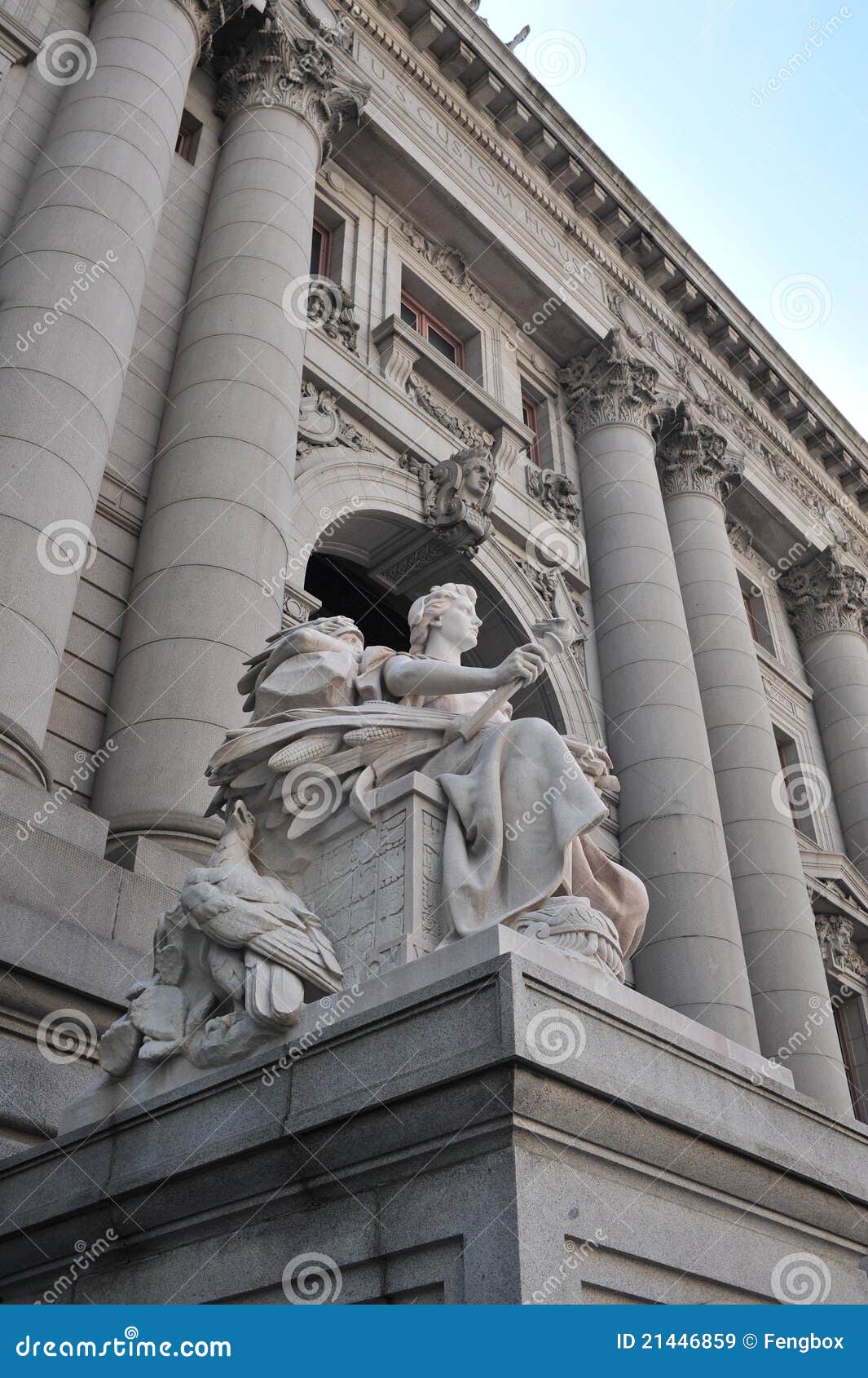 Sculpture in New York Street Stock Image Image of america, house