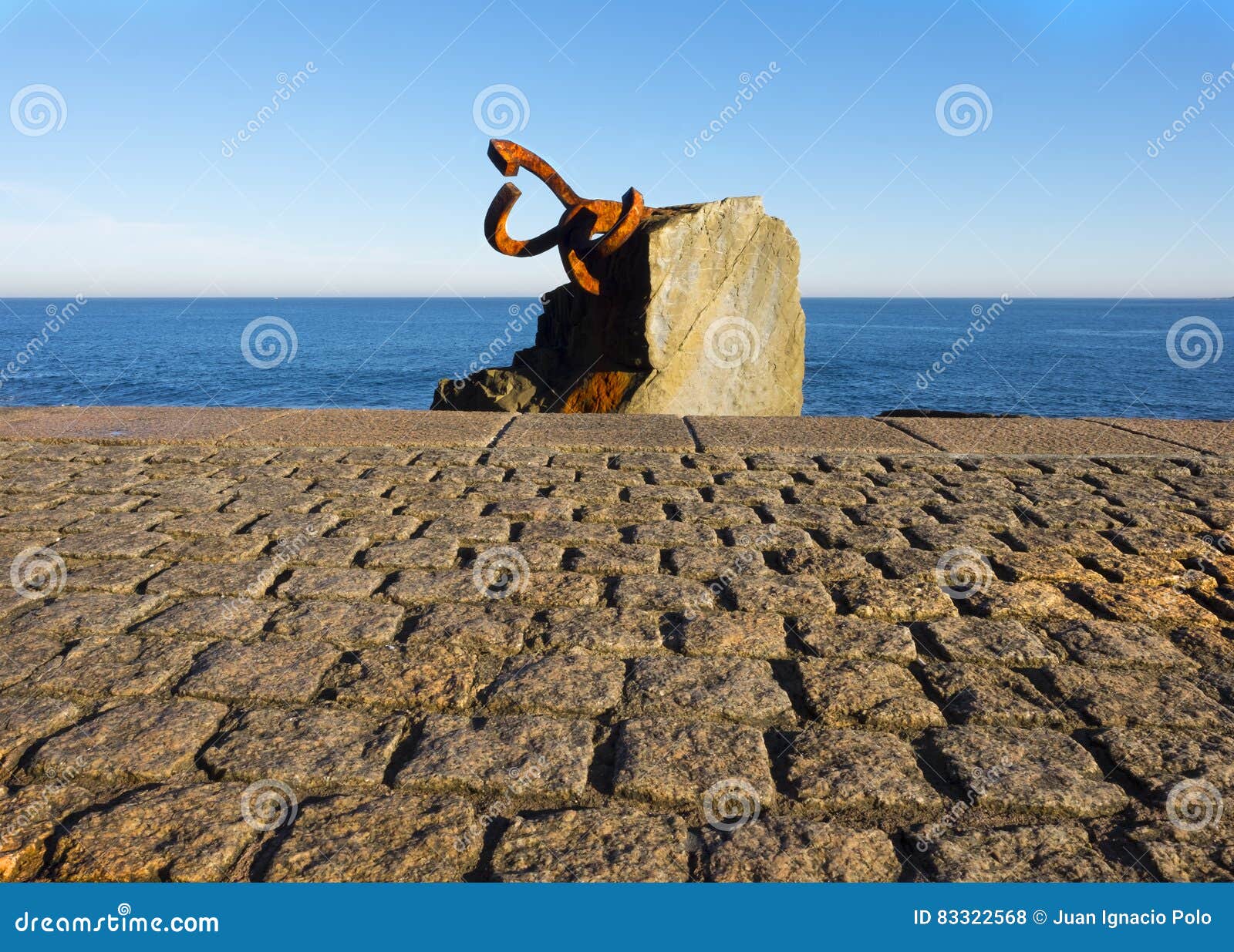 sculpture `peine del viento` in san sebastian