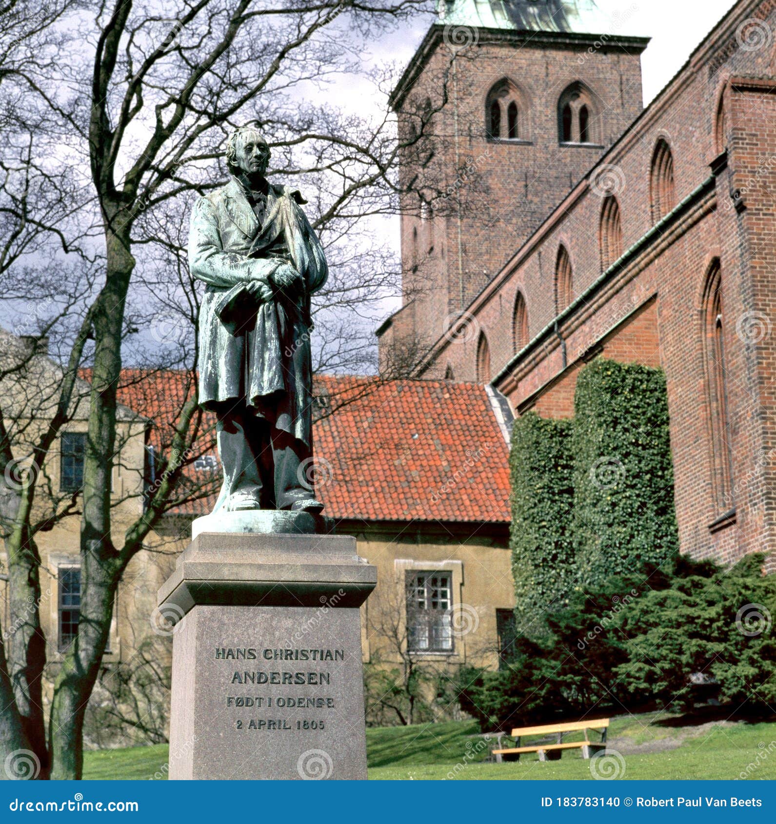 Sculpture Statue of Hans Christian Andersen Editorial Image - Image of ...