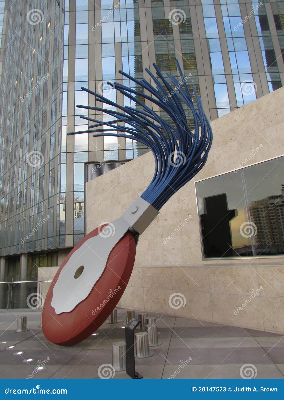 Sculpture Typewriter Eraser Editorial Stock Photo Image of oldenburg, sculpture 20147523