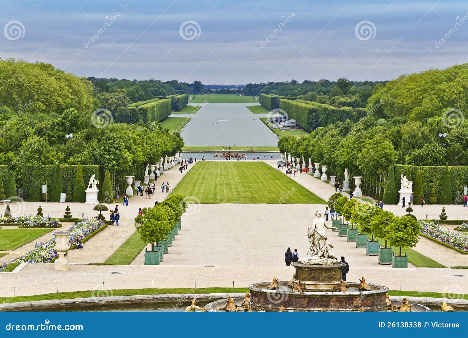 Sculptures Dans Le Jardin Du Palais De Versailles Photo stock Image