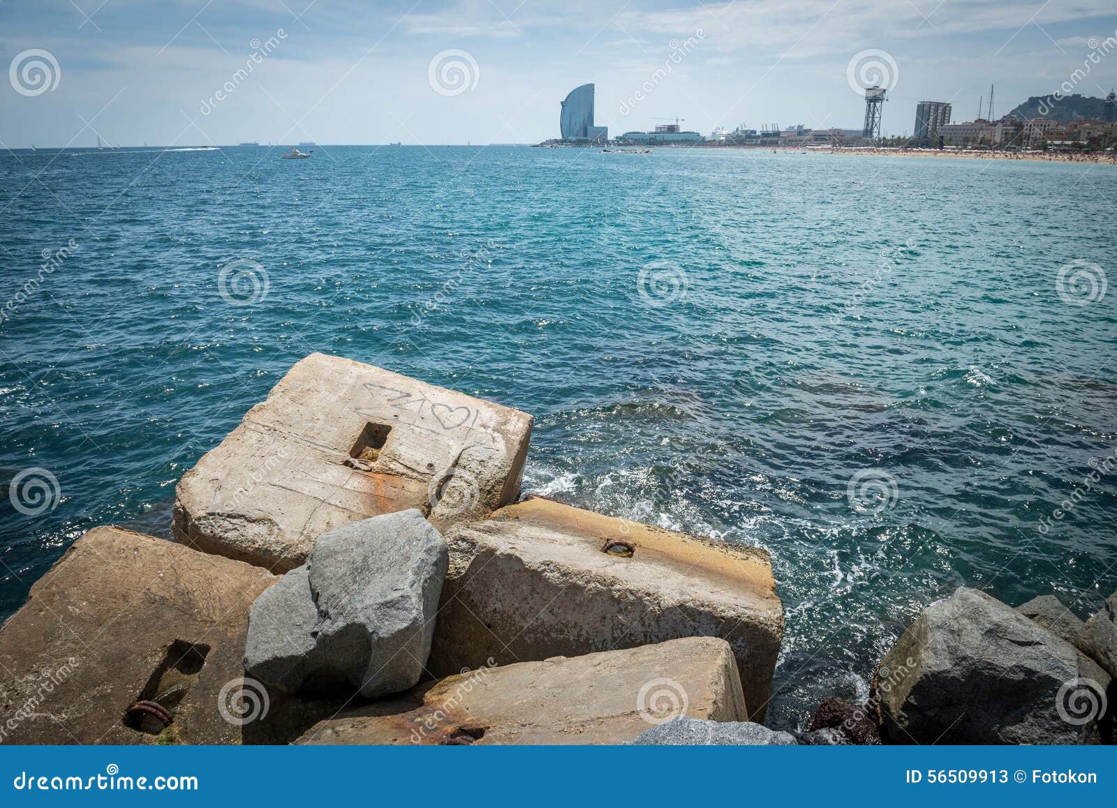 sea in barcelona