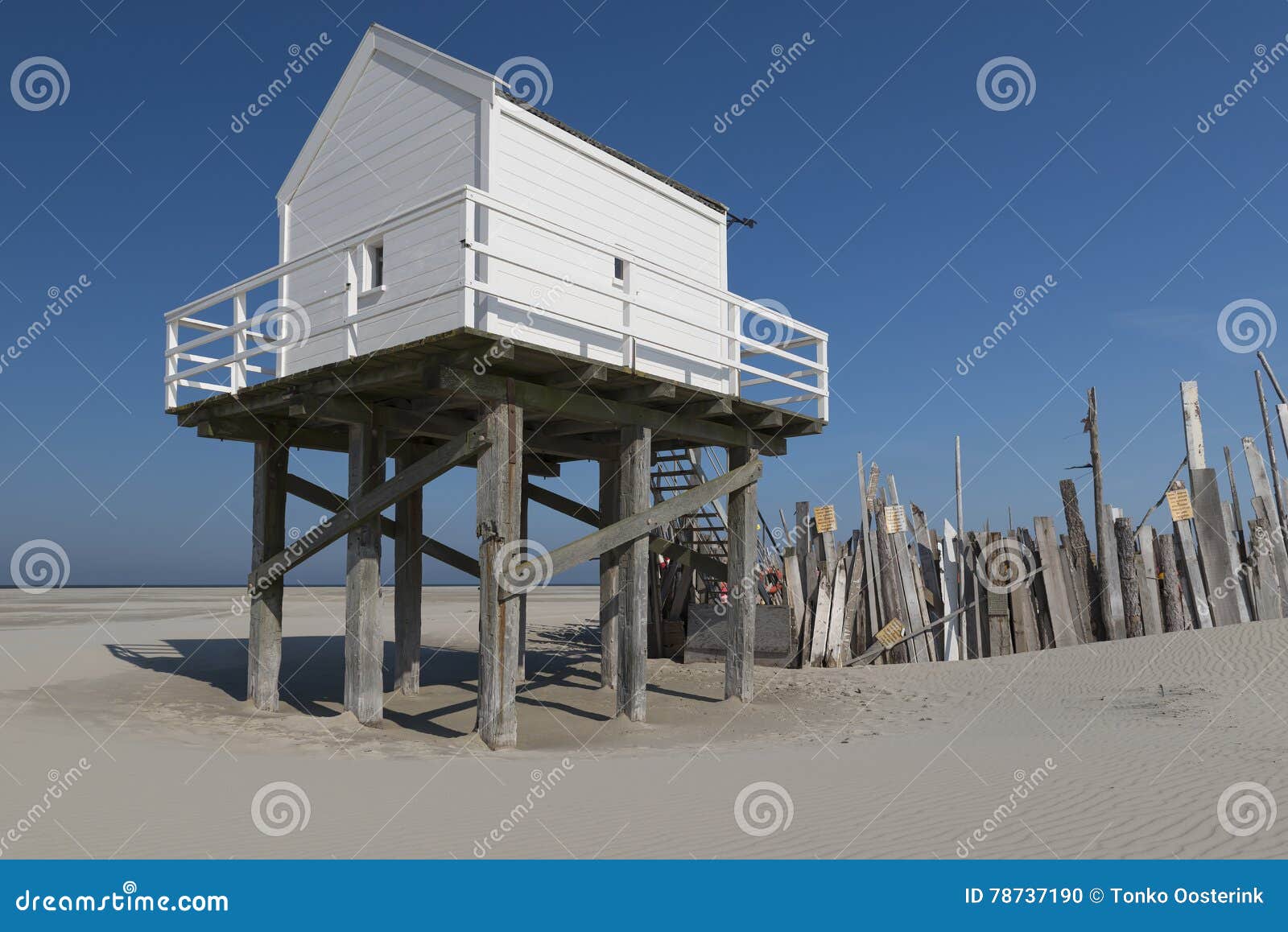 sea cottage on the island of vlieland