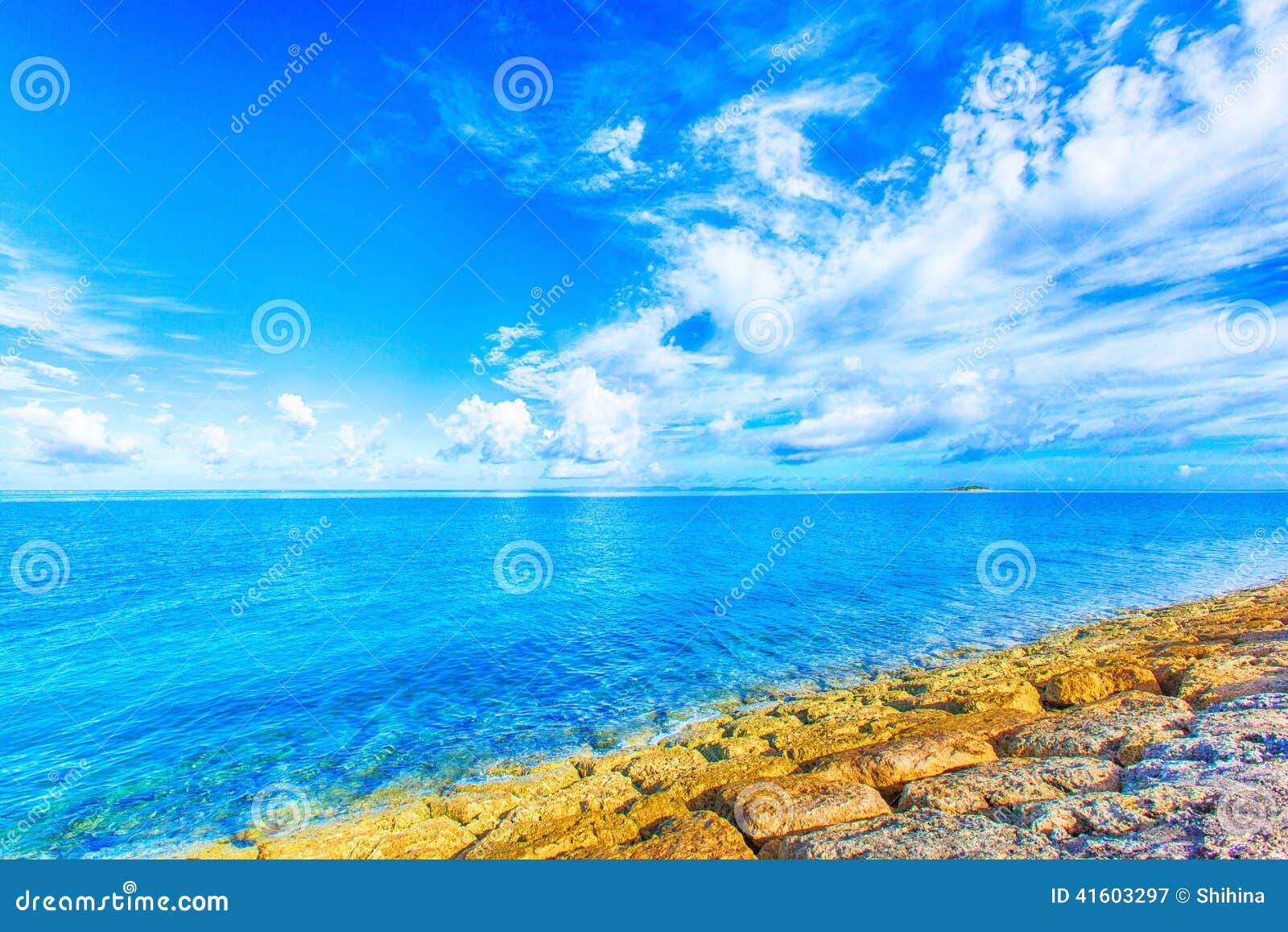 Sea of Emerald Green, Okinawa Stock Image Image of coast, green 41603297