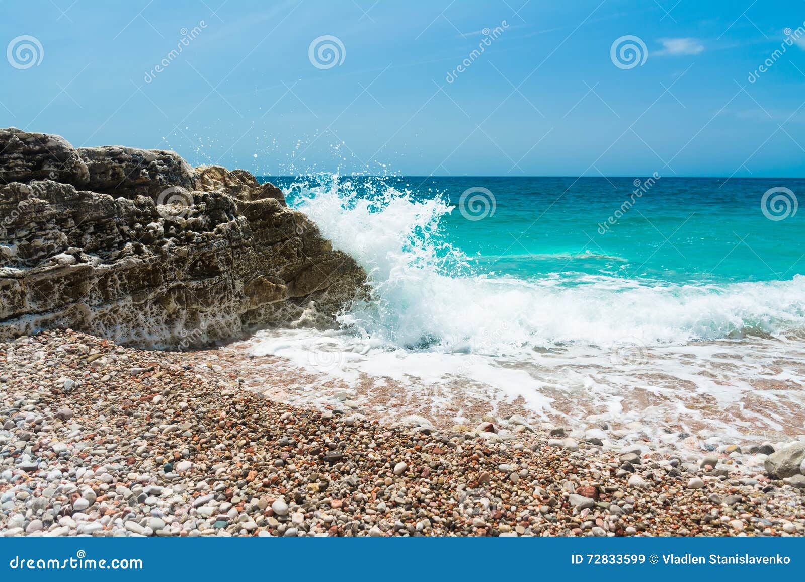 sea swash. waves breaking on the rocks.