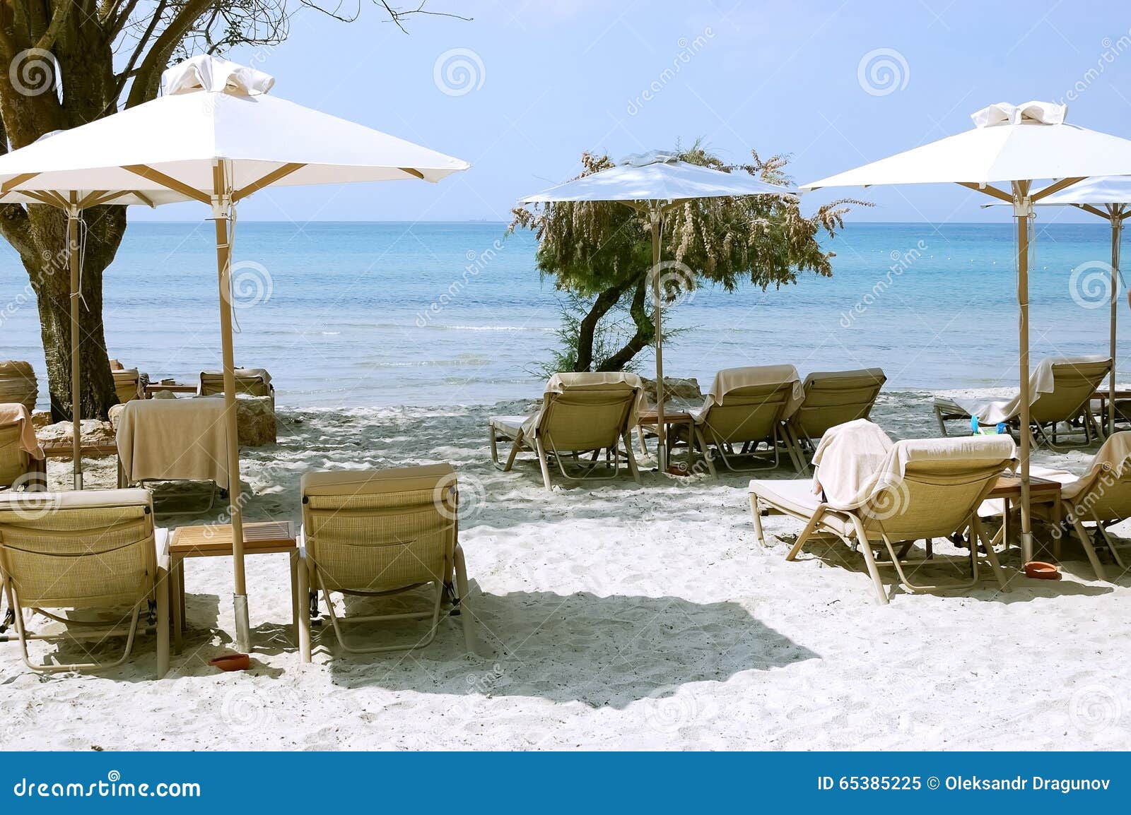 Sea and Umbrellas in Greece. Stock Image Image of sunbeds, umbrellas