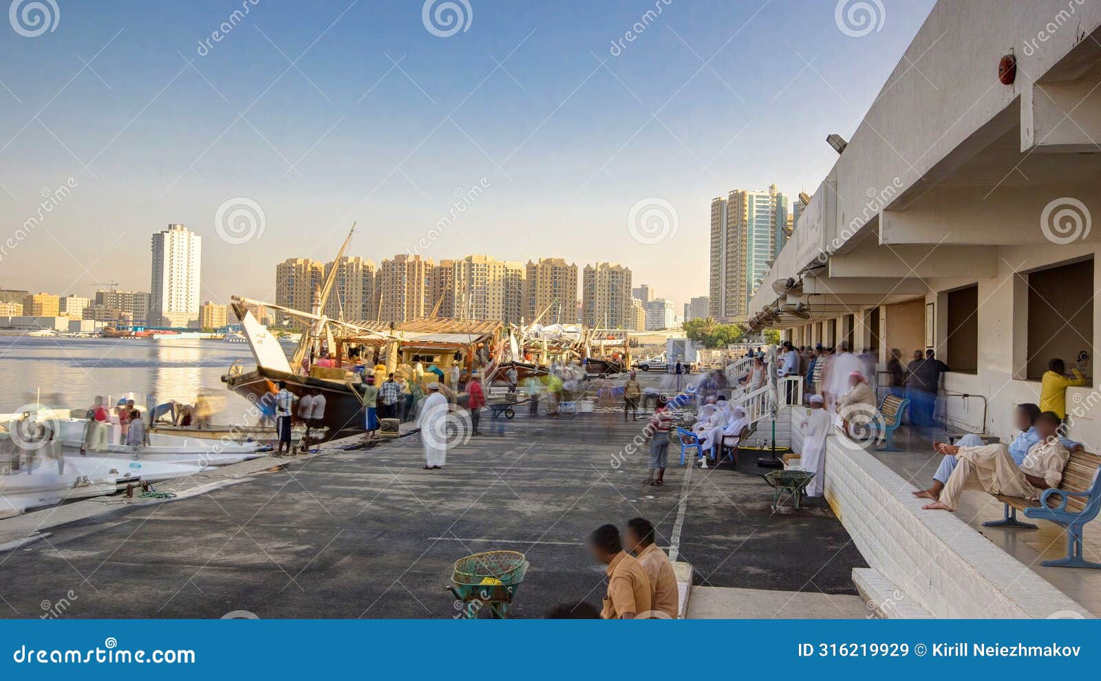 seafood at the fish market in ajman timelapse
