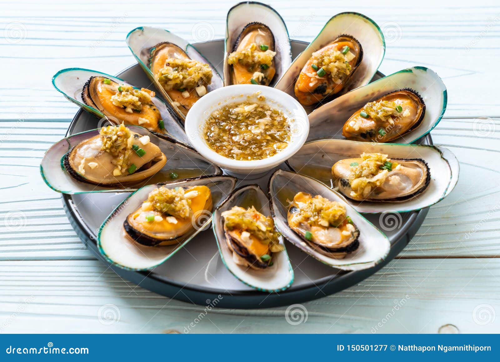 Mussels with Spicy Seafood Sauce Stock Image Image of fresh, mollusk 150501277
