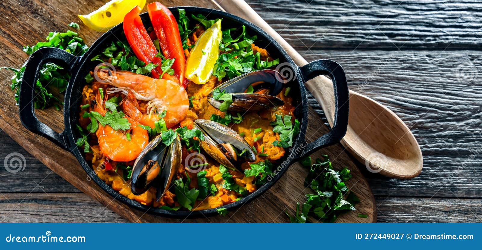 Seafood Paella Served in a Cast Iron Pan Stock Image Image of meal