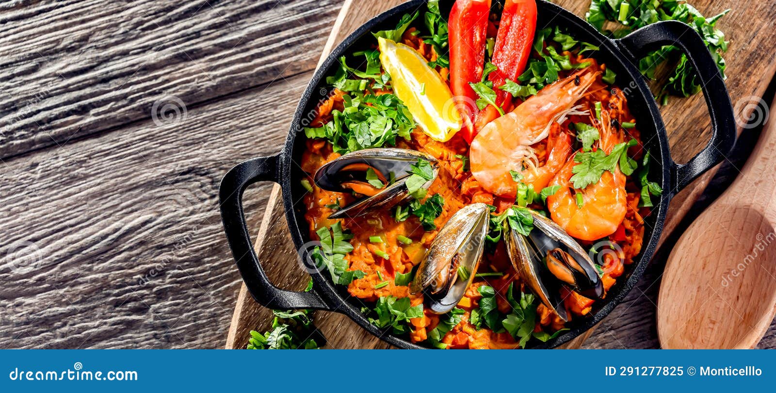 Seafood Paella Served in a Cast Iron Pan Stock Image Image of dinner
