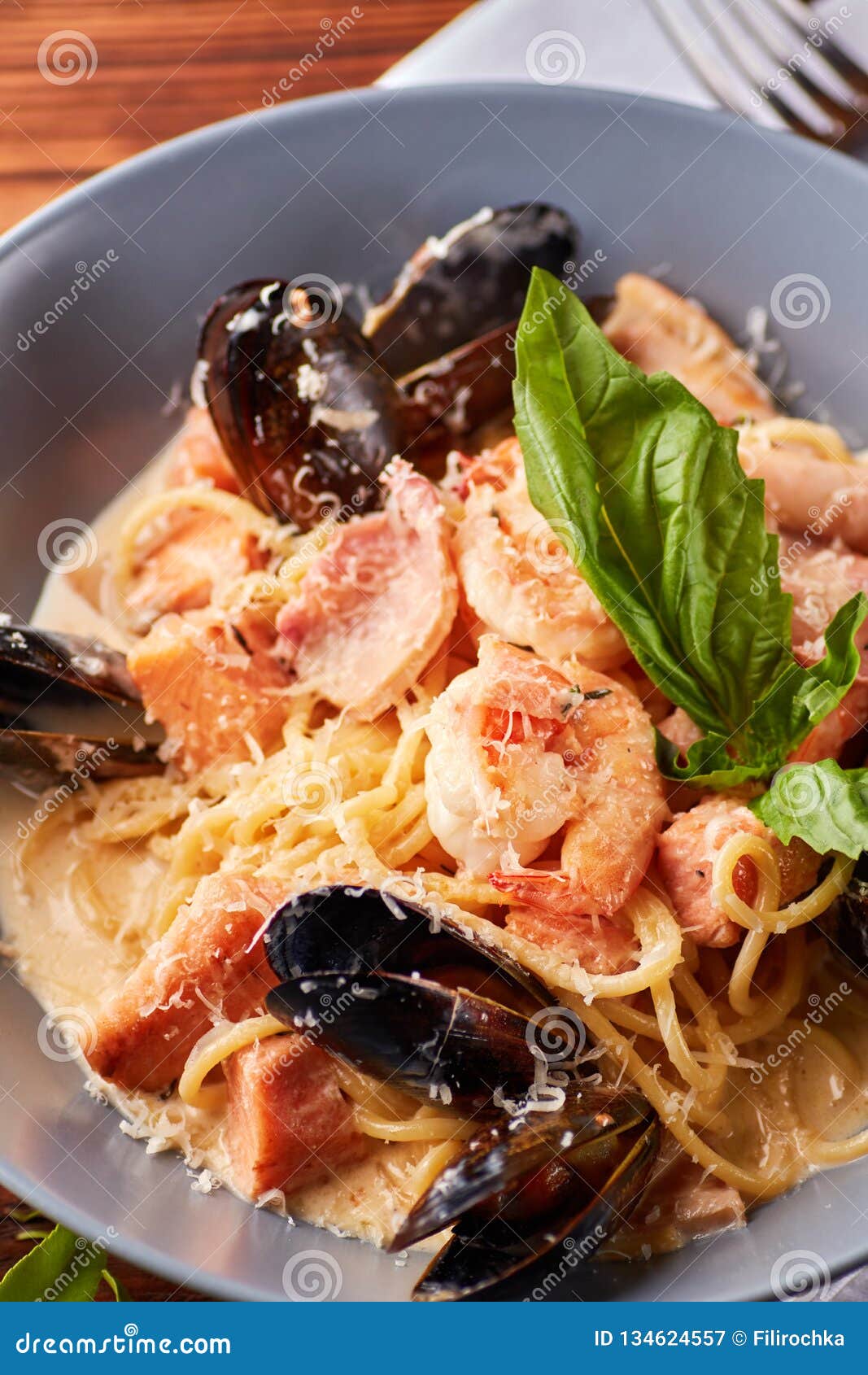 Seafood Pasta with Mussels, Squid, Salmon, Prawns Stock Image - Image ...