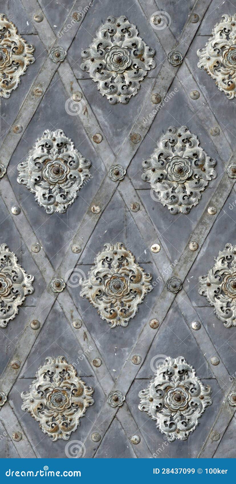 seamless texture nailed metal floral decoration