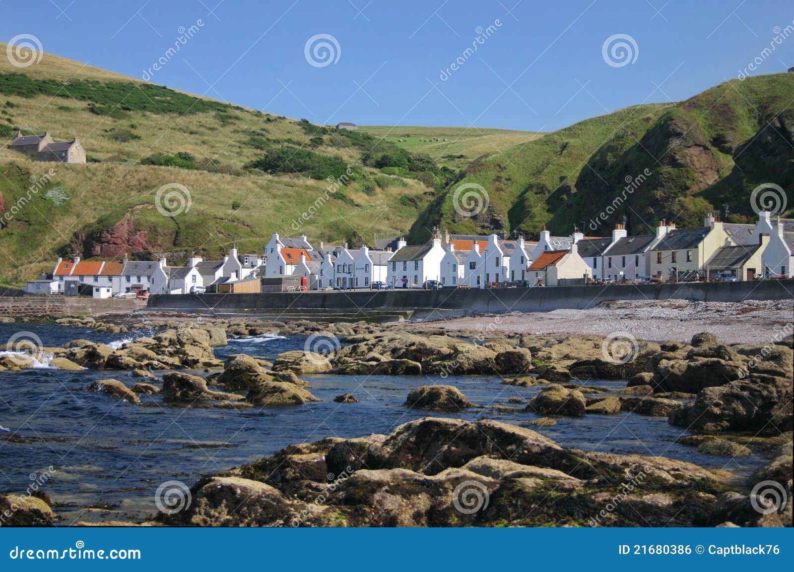 Seaside of a Scottish Village Stock Photo Image of harbour, mountain