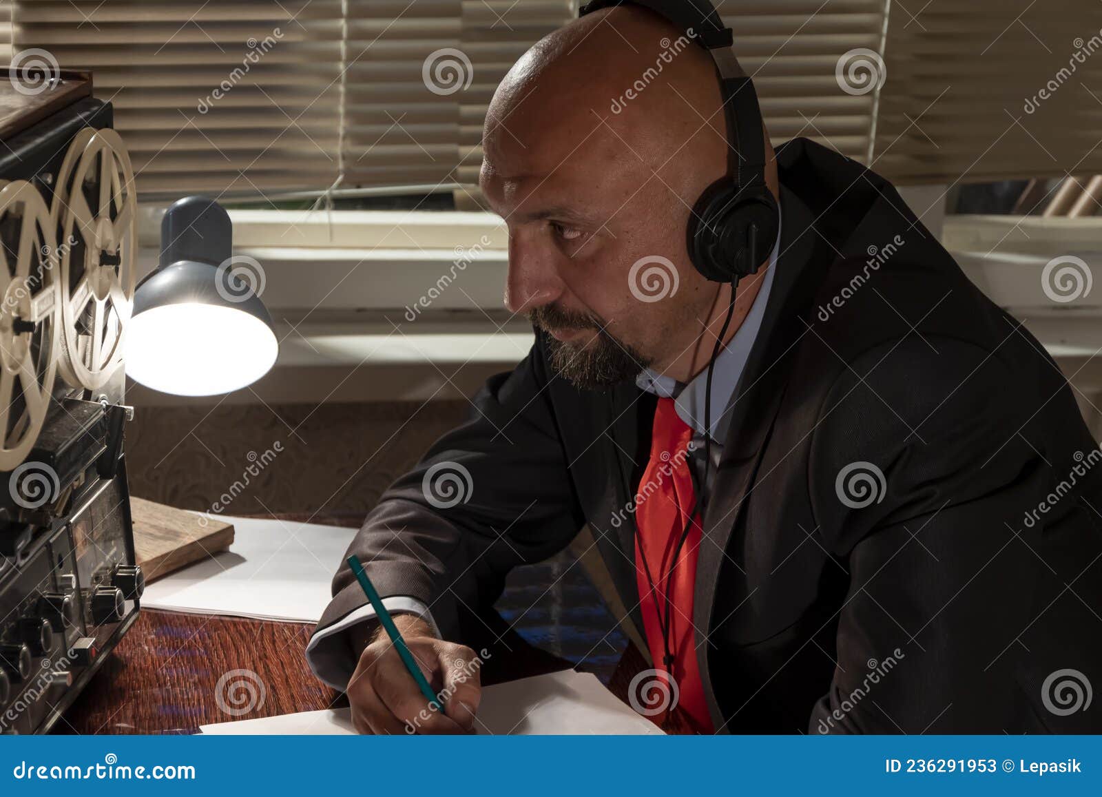 https://thumbs.dreamstime.com/z/secret-agent-fbi-kgb-eavesdrops-headphones-records-conversation-reel-to-tape-recorder-writes-d-denunciation-236291953.jpg