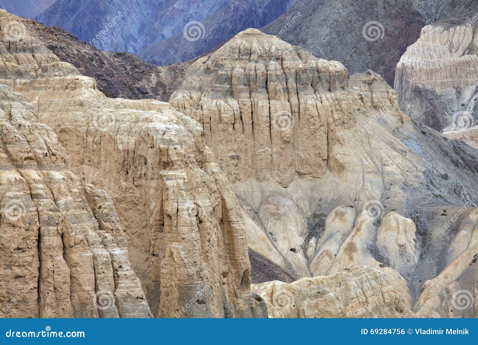 sedimentary rocks in ladakh, jammu & kashmir, india