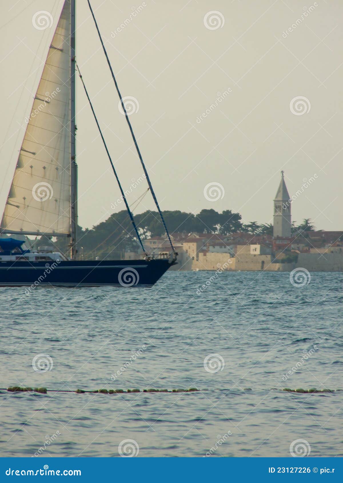 Segeln der Adria stockfoto. Bild von kroatien, bunt, kroatisch - 23127226