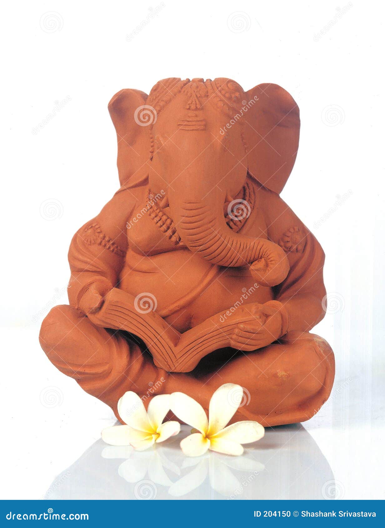 Seigneur Ganesh - Dieu de la bonne chance. Son un idole de Dieu indou, seigneur Ganesha, vénéré comme Dieu de la sagesse et de la connaissance. Handicrafted hors de boue spéciale. Le métier connu sous le nom de terracota.