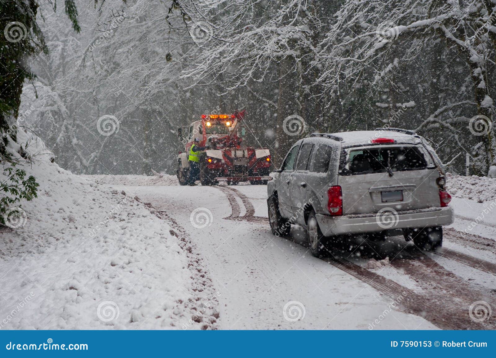 Schnee auf Rücklicht eines Auto - ein lizenzfreies Stock Foto von