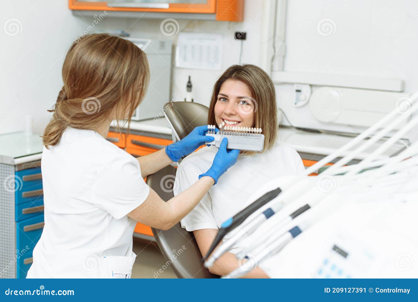 Selection of the Correct Tooth Color for Professional Cosmetic