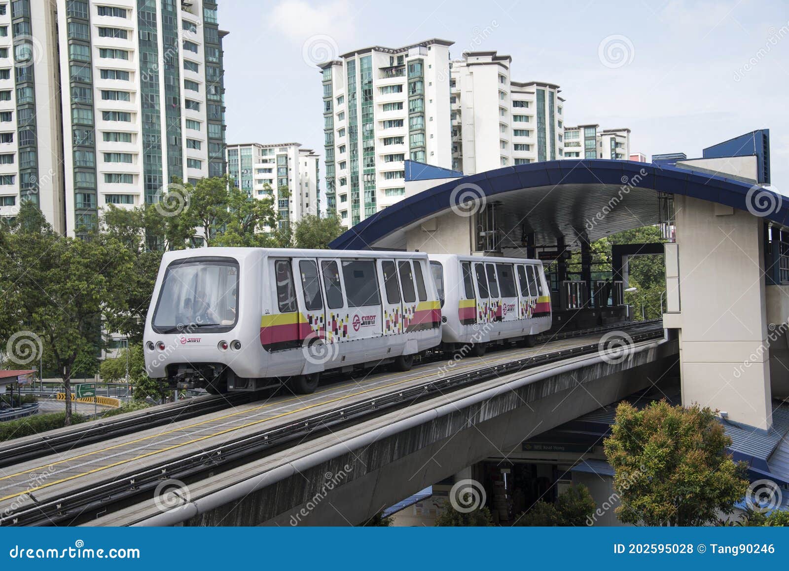 Self Driving Light Rapid Transit Lrt On Elevated Tracks In Singapore Editorial Stock Photo Image Of Area Rapid 202595028