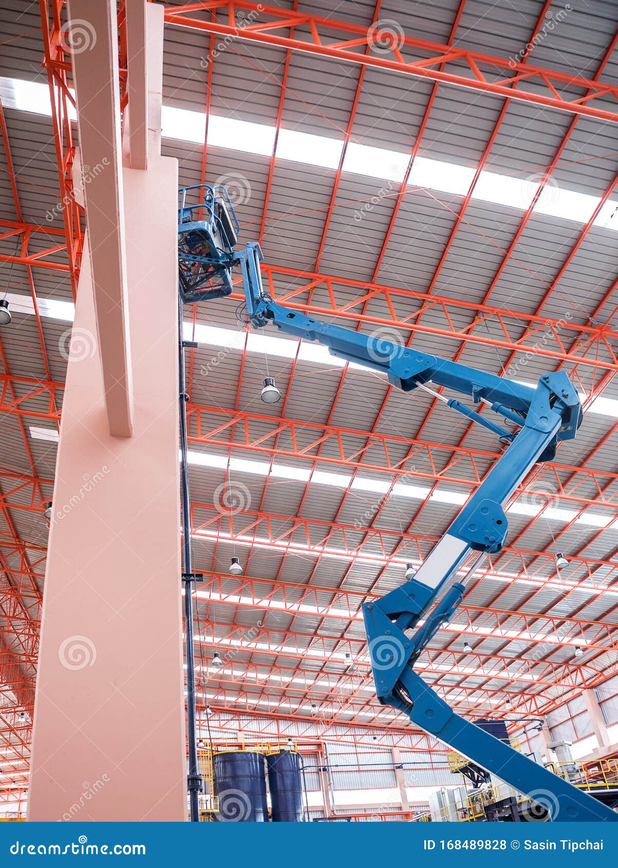 642 Scissor Lift Photos Free Royalty Free Stock Photos From Dreamstime 642 Scissor Lift Photos Free Royalty Free Stock Photos From Dreamstime