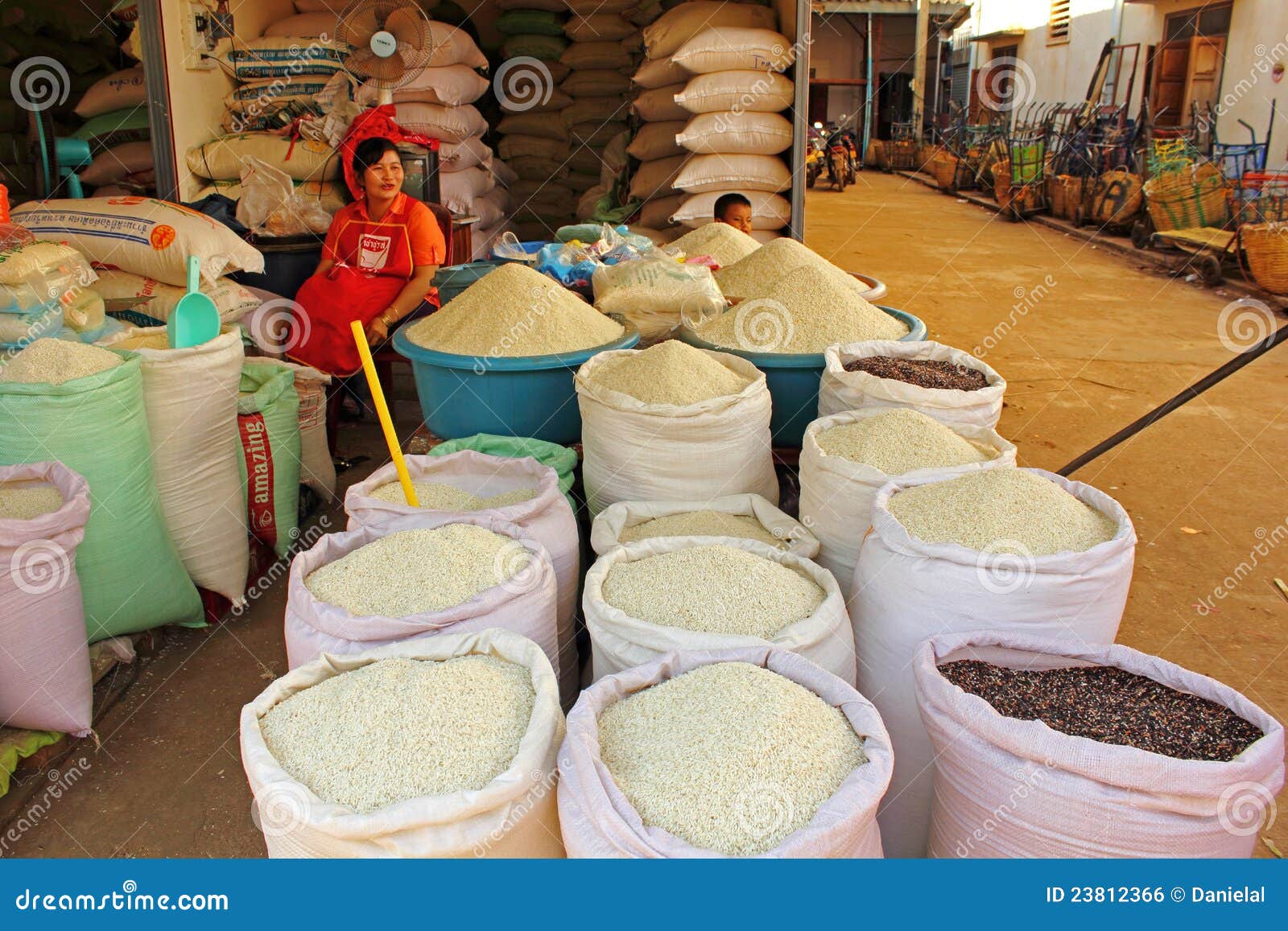 Selling rice editorial photo. Image of stall, sacks, pakse 23812366